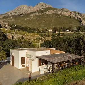  Casa vacanze Pittalumari Makari Italia
